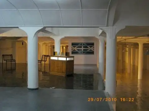 1100 M2 - LOCAL- BOLIVAR 1564 SAN TELMO 1.100 m2