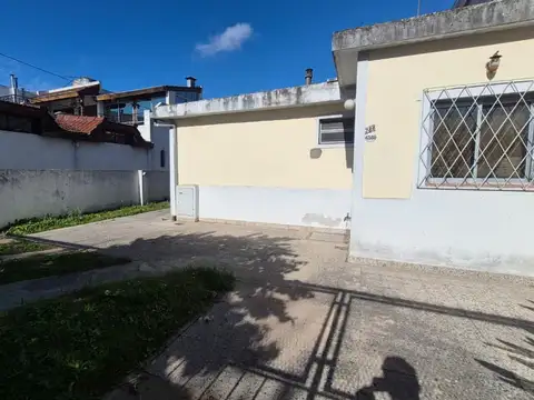 Depto Tipo Casa en Venta de 2 ambientes