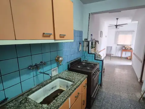 Depto Tipo Casa en Venta 40 años
