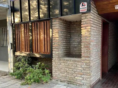 Balcarce e/  Vicente Loveira y Suipacha