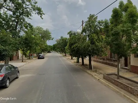 Balcarce e/  Vicente Loveira y Suipacha