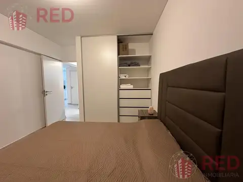 Departamento 1 dormitorio con cochera y baulera