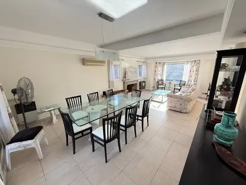Casa en Alquiler al Oeste