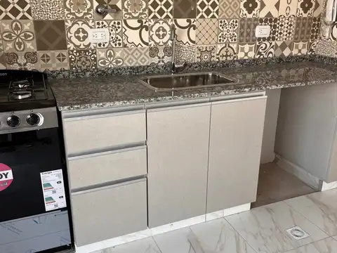Departamento de 2 ambientes en ALQUILER en Parque Patricios -Salcedo 3100-