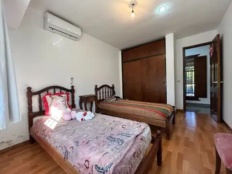 VENTA CASA 4 AMB EN B° CHACRAS DE OPEN DOOR  LUJAN