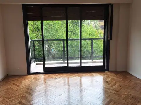 Migueletes 900, Piso 0