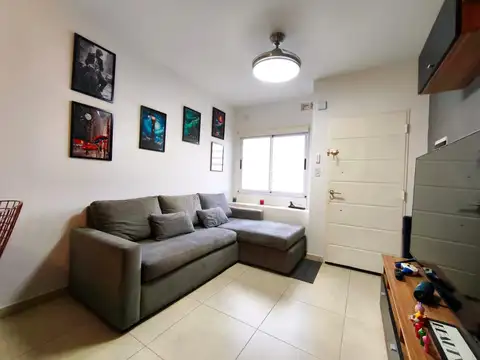 Depto Tipo Casa 2 ambientes con 1 baño