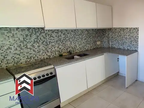 Departamento en Alquiler en Castelar, $ 550.000