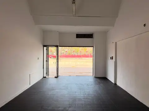 Local en Alquiler en Santa Fe, $ 950.000