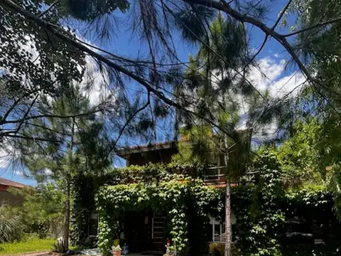 CASA EN BARRIO MALIBU CANNING