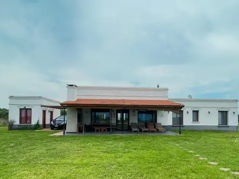Casa en Alquiler de 3 dormitorios