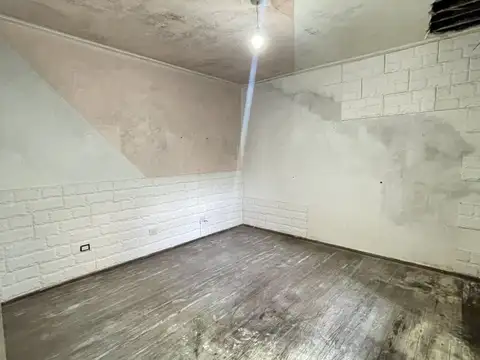 Casa de Pasillo a Reciclar - Pichincha.