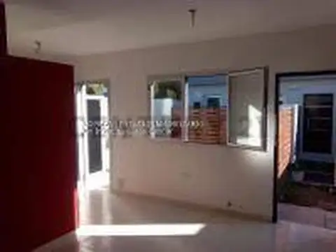 Casa en Alquiler en La Plata, $ 800.000