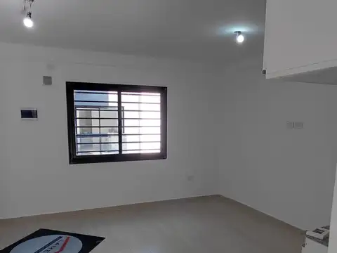 Departamento en Alquiler en Villa Luzuriaga, $ 550.000