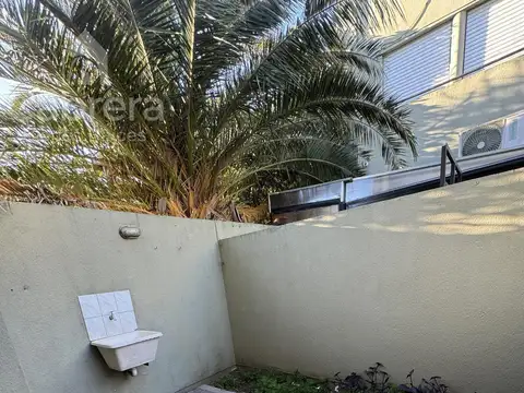 Depto Tipo Casa en Alquiler en La Plata, $ 650.000
