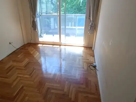 Avenida José María Moreno 400, Piso 2