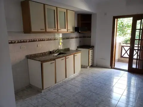 Departamento en Alquiler en Wilde, $ 500.000