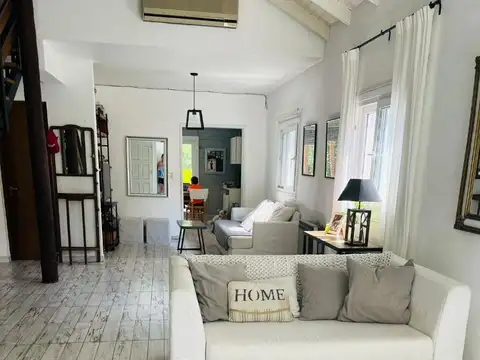 Casa 6 ambientes con 4 baños