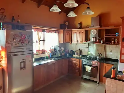 Casa en Venta en Adrogue, USD 240.000