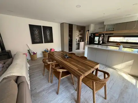 Casa en Venta en Manuel B Gonnet, USD 290.000