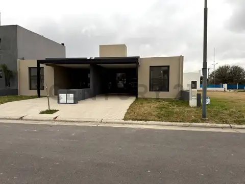 SE VENDE DUPLEX 2 DORMITORIOS SAN IGNACIO VILLAGE MANANTIALES