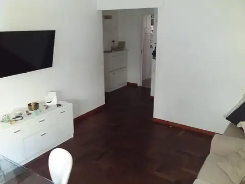 Corrientes 2307 , Piso 2