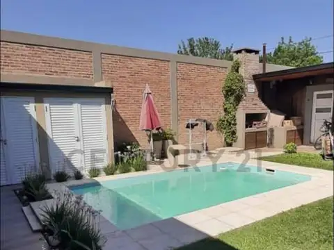 Casa en Venta al Oeste