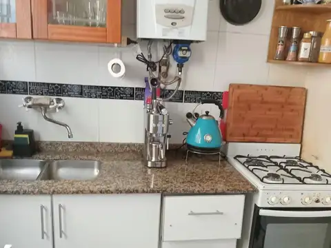 Casa excelente a mts de Melo a 7 c de Av. Maipu