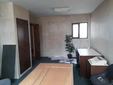 OFICINA EN VENTA - LA PLATA