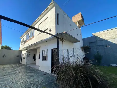 Casa PH de 3 ambientes- Castelar sur