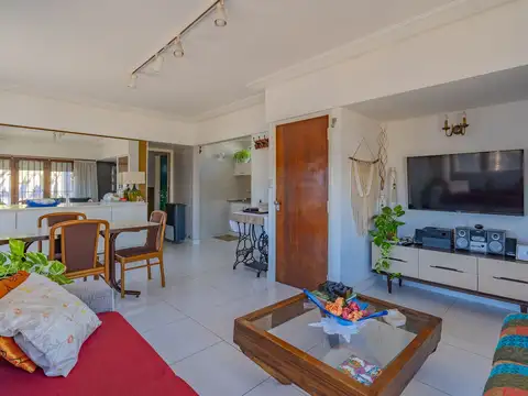 Depto Tipo Casa 3 ambientes con 1 baño