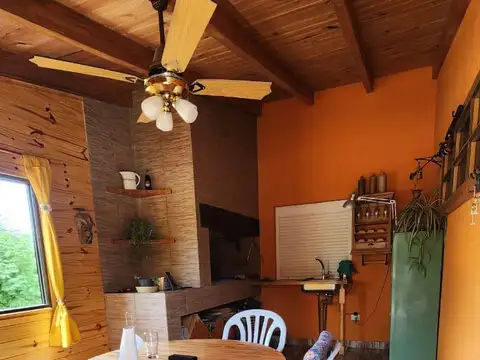 Casa 6 ambientes con 4 baños