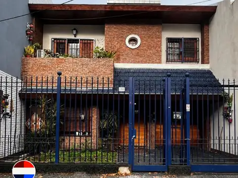 Venta Casa San Martin 4 amb 2 pisos jardín coch