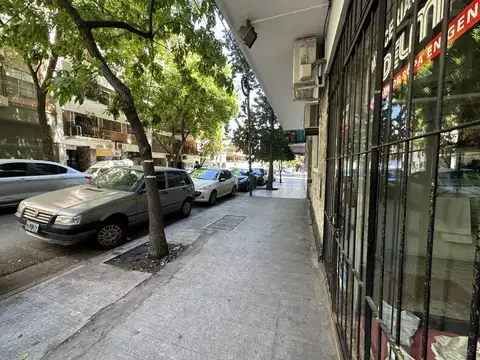 Local en Alquiler 45 años