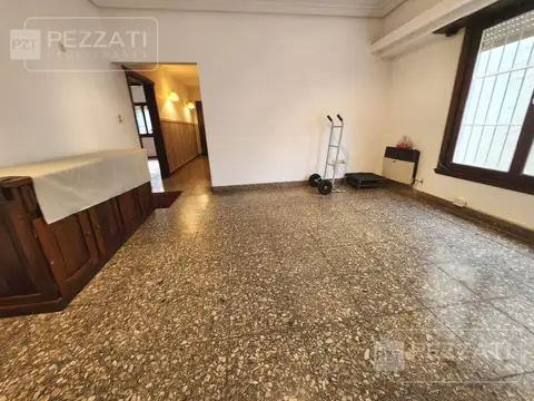 Chalet en alquiler. Zona Materno infantil . 2 dormitorios. Apta vivienda o profesionales
