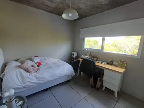 Casa 5 ambientes con 4 baños