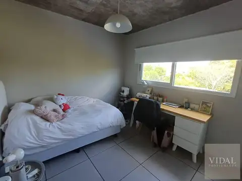Casa 5 ambientes con 4 baños