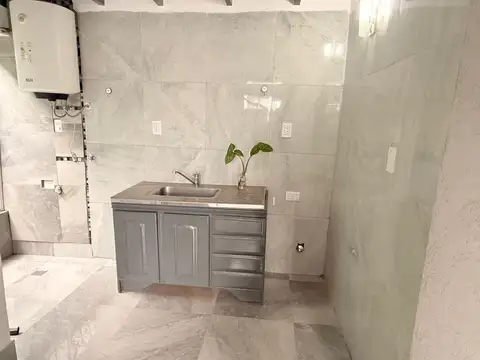 RUIZ DE LOS LLANOS 3000, Piso 1