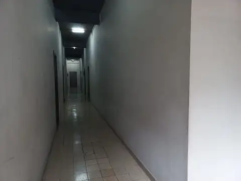 Avenida Hipólito Yrigoyen 800