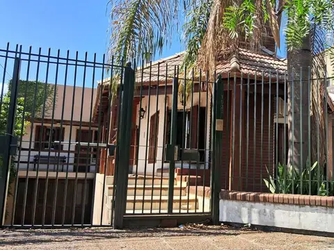 Casa en Alquiler de 4 dormitorios