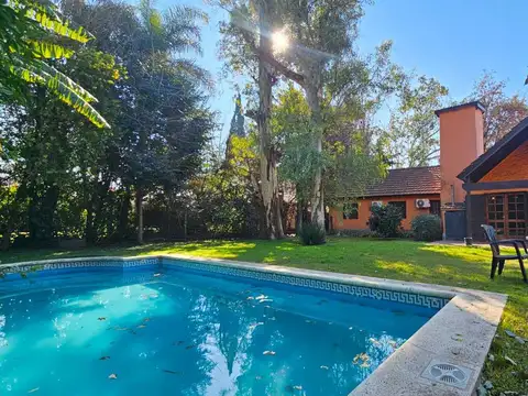 CASA 5 AMB C/ PILETA PARQUE LELOIR APTO CREDITO