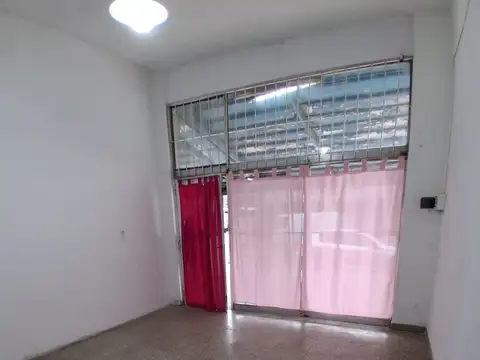 LOCALES - A LA CALLE - MALVINAS ARGENTINAS (ALMIRANTE BROWN), GRAN BS. AS. SUR
