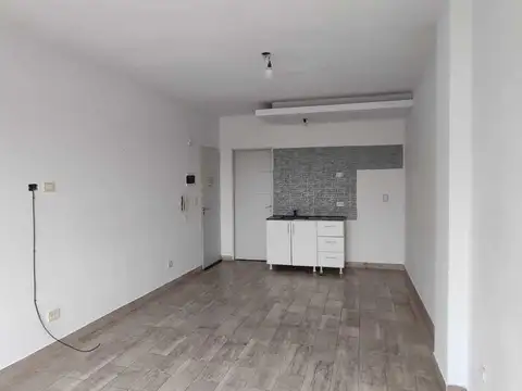 Departamento en Alquiler en Sarandí, $ 430.000