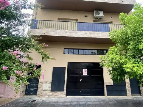 Depto Tipo Casa en Venta en Villa Lynch, USD 45.000