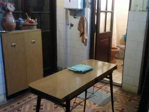 Departamento Tipo Casa 2 ambientes + LOCAL
