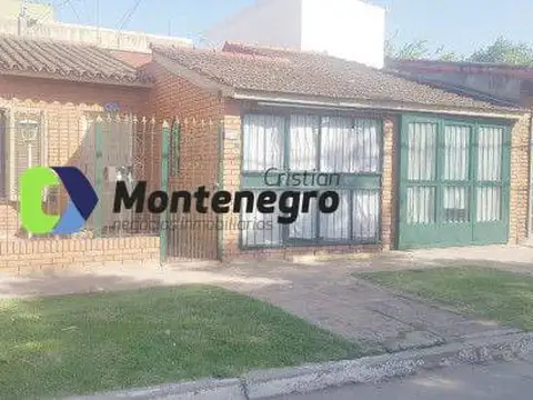Casa - Venta - Argentina, Berazategui - Calle 52 A 3229