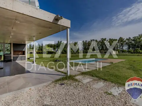 CASA EN VENTA EN CAMPOS DE ROCA