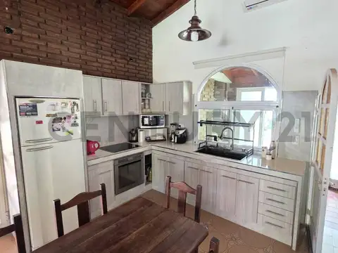 Casa 3 ambientes con 2 baños