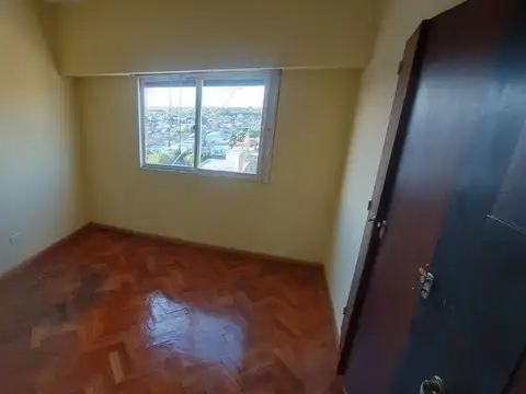 DEPARTAMENTO EN VENTA EN ARRECIFES CENTRO