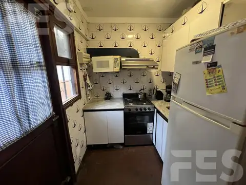 Departamento 4 ambientes con 2 baños